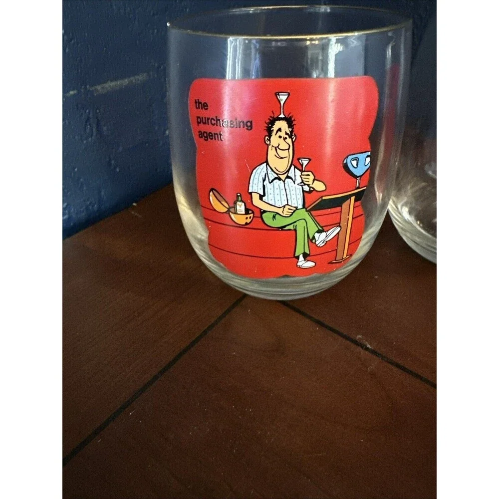 Set of 2 Vintage Ashby Bowling Cartoon Cocktail Beer Glasses Mug Gold Rim 1970’s
